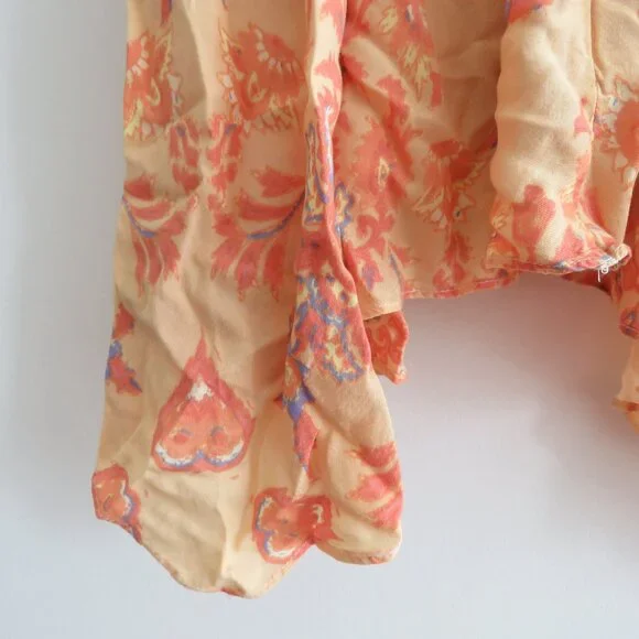 FREE PEOPLE La Bamba Babydoll Top in Tea Combo Floral Boho Handkerchief Y2K XS - Picture 13 of 15